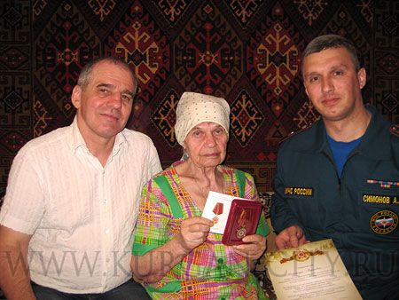 Симонов-нагр--ветерана.jpg Симонов-нагр--ветерана.jpg