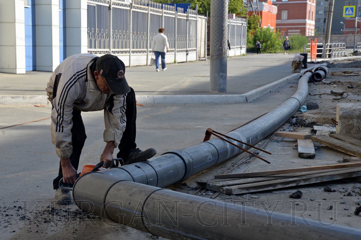 Тампонирование канализационных труб. Реконструкция канализационного коллектора. Котельная жкх. Причины аварий на объектах коммунального хозяйства. Работники жкх.