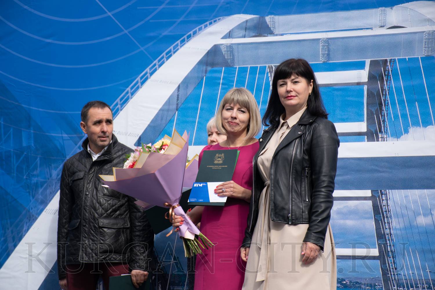 Работники зао. Виктор николаевич сафонов зио здоровье. Юганов максим анатольевич русский бисквит. Работники зао. Брянсксельмаш.