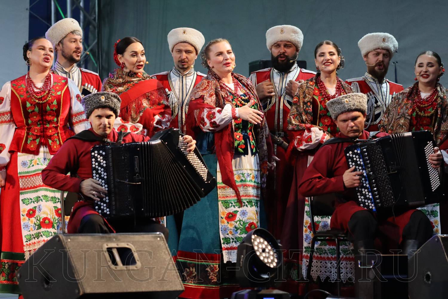 владимир билаш кубанский казачий хор. элина карпенко кубанский казачий хор. кобельков кубанский казачий хор. захарченко казачий хор концерт. кубанский казачий хор в волгограде 2023.